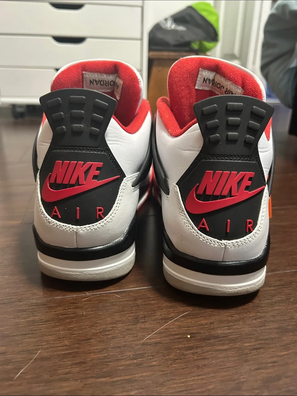 Jordan 4 Fire Red size 11 used great condition